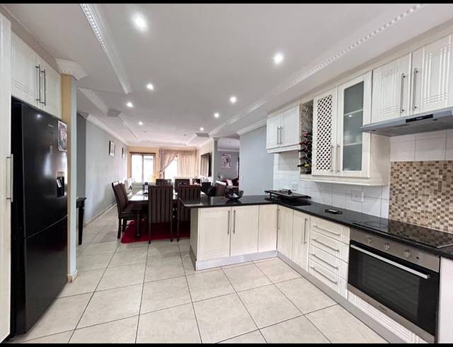 3 BEDROOM HOUSE FOR SALE IN SAVANNAH COUNTRY ESTATE